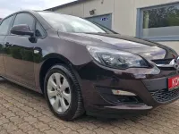 Gebraucht Opel Astra Edition 116 PS (85 kW) 2015 Braun Limousine