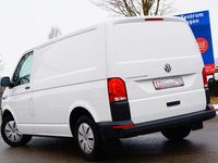 Gebraucht VW T6.1 118 PS (86 kW) 2021 Weiss Van