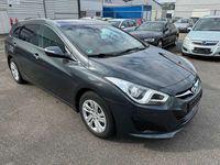 gebraucht Hyundai i40 Style. 8 Fach Bereift, TÜV bis 03.2025