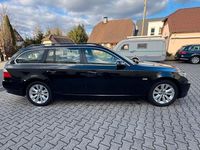 Gebraucht BMW 523 Advantage 190 PS (139 kW) 2009 Schwarz Kombi
