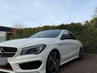 Gebraucht Mercedes CLA250 218 PS (160 kW) 2016 Weiß Limousine