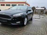 Gebraucht Ford Focus 101 PS (74 kW) 2017 Schwarz Kombi