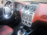 Gebraucht Ford Fiesta Style 101 PS (74 kW) 2007 Orange Kleinwagen