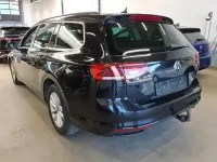 Gebraucht VW Passat Business 150 PS (110 kW) 2024 Deep black perleffekt Kombi