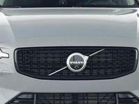 Gebraucht Volvo V60 Plus 197 PS (144 kW) 2025 Grau Kombi