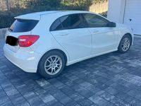 Gebraucht Mercedes A200 136 PS (100 kW) 2015 Weiß Limousine