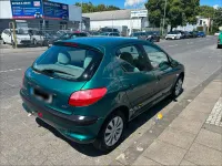 Gebraucht Peugeot 206 75 PS (55 kW) 2000 Grün Kleinwagen