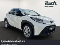 Gebraucht Toyota Aygo X Play 72 PS (52 kW) 2026 Weiß SUV