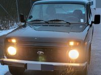 Gebraucht Lada niva 82 PS (60 kW) 2009 Grün SUV