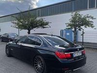 Gebraucht BMW 730L 245 PS (180 kW) 2012 Schwarz Limousine