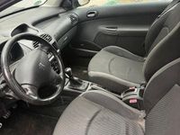 Gebraucht Peugeot 206 75 PS (55 kW) 2009 Schwarz Kleinwagen