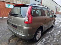 Gebraucht Citroën Grand C4 Picasso SELECTION 111 PS (81 kW) 2011 Farbe luziferrot/metallic Van / Kleinbus