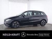 Gebraucht Mercedes B200 Progressive 163 PS (119 kW) 2024 Metalliclack kosmosschwarz Van / Kleinbus