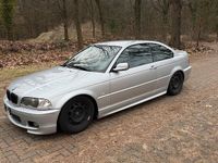 Gebraucht BMW 325 M Sport 192 PS (141 kW) 2002 Silber Coupé