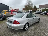 Gebraucht Mercedes C200 122 PS (89 kW) 2004 Silber Limousine