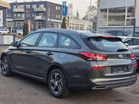 Gebraucht Hyundai i30 Comfort 120 PS (88 kW) 2024 Grau Kombi