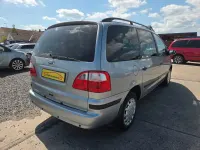 Gebraucht Ford Galaxy Trend 116 PS (85 kW) 2002 Silber Van / Kleinbus