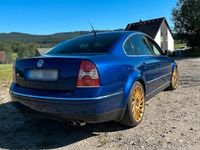 Usata VW Passat 275 CV (202 kW) 2003 Blu Berlina