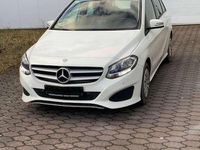 Gebraucht Mercedes B180 122 PS (89 kW) 2015 Van / Kleinbus