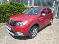 Gebraucht Dacia Sandero Prestige 90 PS (66 kW) 2017 Rot SUV