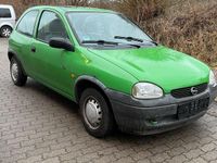 Gebraucht Opel Corsa Swing 45 PS (33 kW) 1997 Grün Kleinwagen