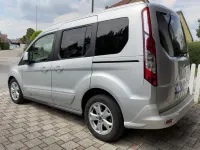 Gebraucht Ford Tourneo Connect Titanium 116 PS (85 kW) 2014 Silber Van / Kleinbus