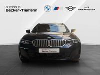 Gebraucht BMW 330 M Sport 286 PS (210 kW) 2025 Saphirschwarz Kombi