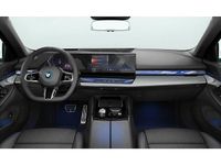 Gebraucht BMW i5 M Sport 250 kW (340 PS) 2025 Weiß Kombi