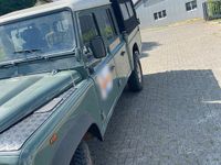 Gebraucht Land Rover Defender 122 PS (89 kW) 2010 Grün Pickup