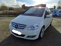 Gebraucht Mercedes B200 140 PS (102 kW) 2011 Weiß Van / Kleinbus