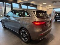 Gebraucht Mercedes B180 Advanced 136 PS (100 kW) 2025 Grau Van / Kleinbus