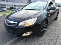 Gebraucht Opel Astra 115 PS (84 kW) 2011 Schwarz Limousine