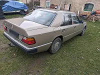 Gebraucht Mercedes 250 93 PS (68 kW) 1993 Gold Limousine
