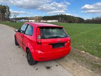 Gebraucht Ford Fiesta 80 PS (58 kW) 2003 Rot Kleinwagen