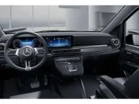 Gebraucht Mercedes V300 Avantgarde 237 PS (174 kW) 2025 Schwarz Van / Kleinbus