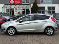 Gebraucht Ford Fiesta Celebration 101 PS (74 kW) 2016 Silber Kleinwagen