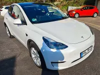 Gebraucht Tesla Model Y 378 kW (514 PS) 2023 Multicoat: pearl white SUV