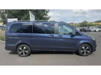 Gebraucht Mercedes V250 Style 190 PS (139 kW) 2025 Blau Van / Kleinbus