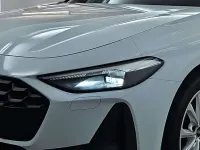 Gebraucht Audi A5 Sport 204 PS (150 kW) 2025 Gletscherweiß metallic Kombi