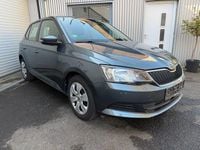 Gebraucht Skoda Fabia Ambition 90 PS (66 kW) 2015 Grau Limousine