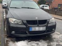 Gebraucht BMW 320 150 PS (110 kW) 2007 Schwarz Limousine