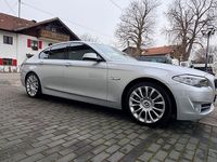 Gebraucht BMW 550 Sport Line 408 PS (300 kW) 2011 Silber Limousine