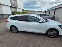 Używany Ford Focus Titanium 150 KM (110 kW) 2020 Biały Sedan/Limuzyna