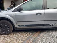 Gebraucht Ford Focus Ambiente 101 PS (74 kW) 2005 Grau Limousine