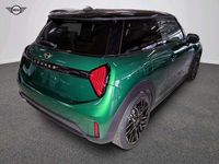 Gebraucht Mini Cooper Favoured 156 PS (114 kW) 2024 Grün Kleinwagen