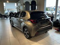 Neu Toyota Yaris Hybrid Comfort 116 PS (85 kW) 2025 Manganbronze mica metallic Kleinwagen