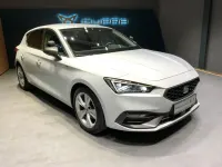 Używany Seat Leon FR 116 KM (85 kW) 2020 Biały Sedan/Limuzyna
