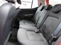 Gebraucht Hyundai i10 Edition 69 PS (50 kW) 2013 Rot Kleinwagen