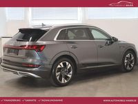 Gebraucht Audi e-tron S-Line 230 kW (313 PS) 2022 Daytonagrau perleffekt SUV
