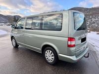 Gebraucht VW Caravelle 131 PS (96 kW) 2006 Grün Van / Kleinbus